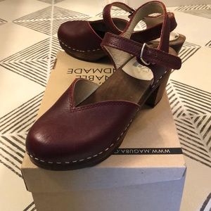 Maguba clog sandals